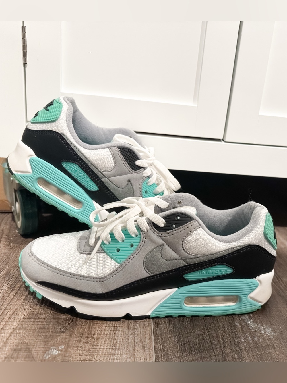 Nike Air Max 90 “Hyper Turquoise” US Women’s 9